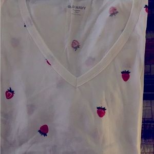 Every-wear Strawberry   T-Shirt with V Neck size Lg